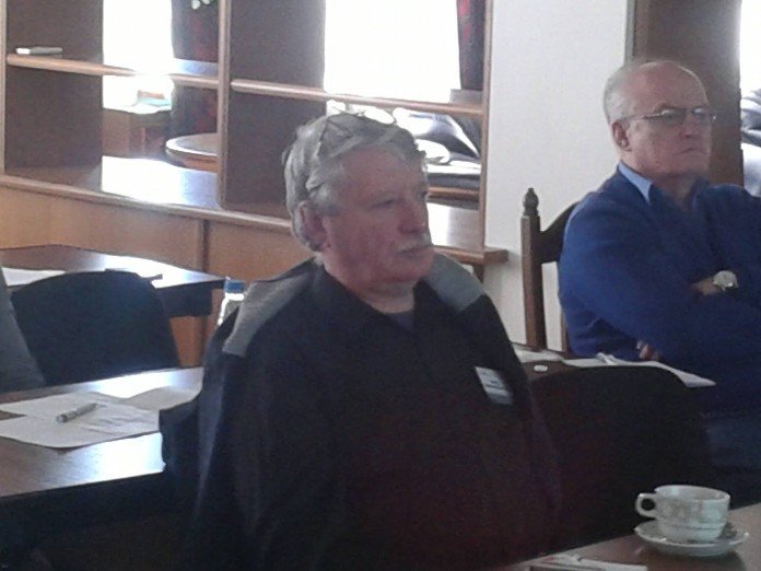 Конфликтологи в поисках модели устойчивого развития России Конфликтологи в поисках модели устойчивого развития России