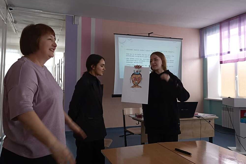 'И снова здравствуйте!' Встреча с психолого-педагогическими классами в Бугульме 'И снова здравствуйте!' Встреча с психолого-педагогическими классами в Бугульме