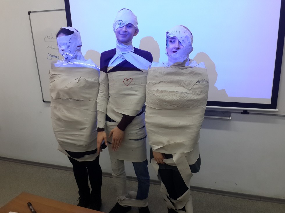 ����������