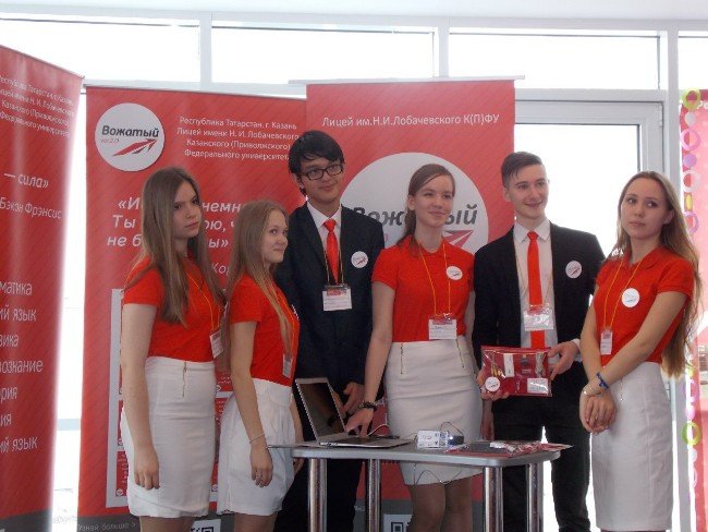 � �������