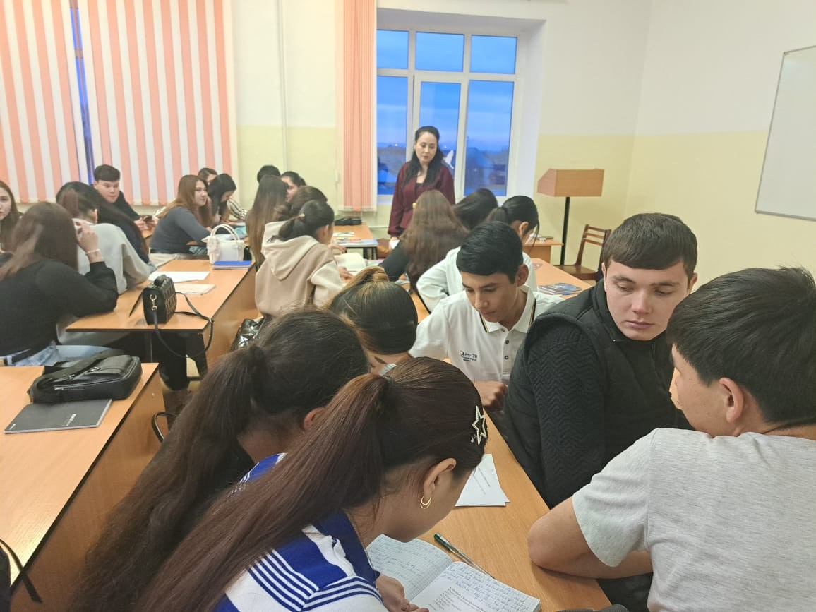 Студенты Елабужского института КФУ сыграли в англоязычный квиз по истории вуза Студенты Елабужского института КФУ сыграли в англоязычный квиз по истории вуза