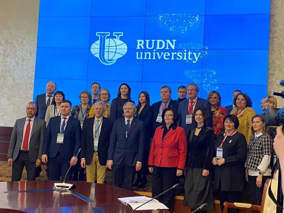 Конференция посвященная 10-летию Консорциума университетов России, реализующих совместную магистерскую программу Конференция посвященная 10-летию Консорциума университетов России, реализующих совместную магистерскую программу