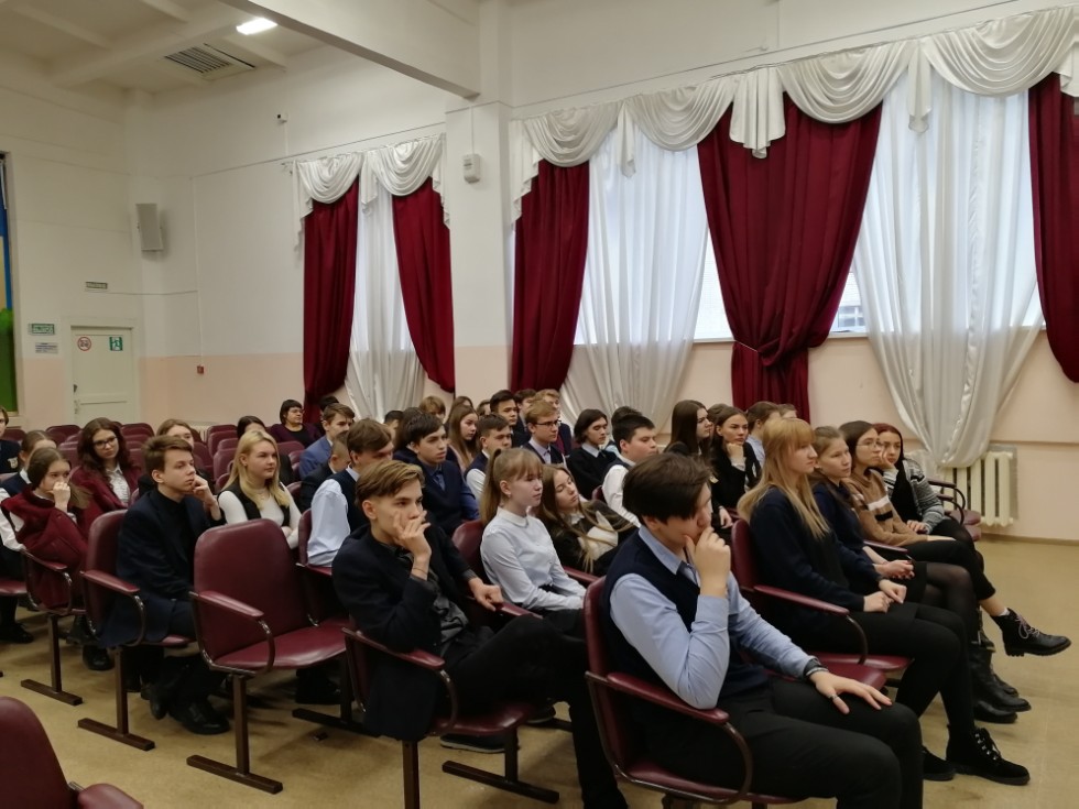 Преподаватели немецкого языка кафедры теории и практики преподавания иностранных языков провели профориентационный семинар в средней общеобразовательной школе № 10 г. Йошкар-Олы Преподаватели немецкого языка кафедры теории и практики преподавания иностранных языков провели профориентационный семинар в средней общеобразовательной школе № 10 г. Йошкар-Олы