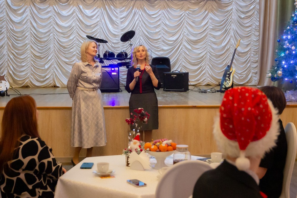 В Елабужском институте чествовали студентов-активистов В Елабужском институте чествовали студентов-активистов