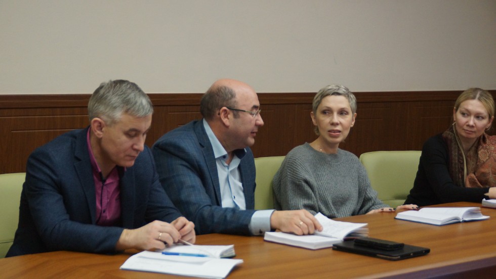 ����� ��������� ������������ ������� ������ ��� � �������� ��������� � ������������� ������������