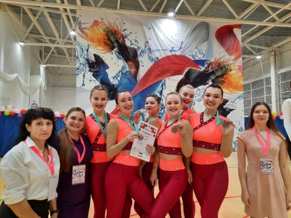 Two KFU teams triumphant in national fitness aerobics competition Two KFU teams triumphant in national fitness aerobics competition
