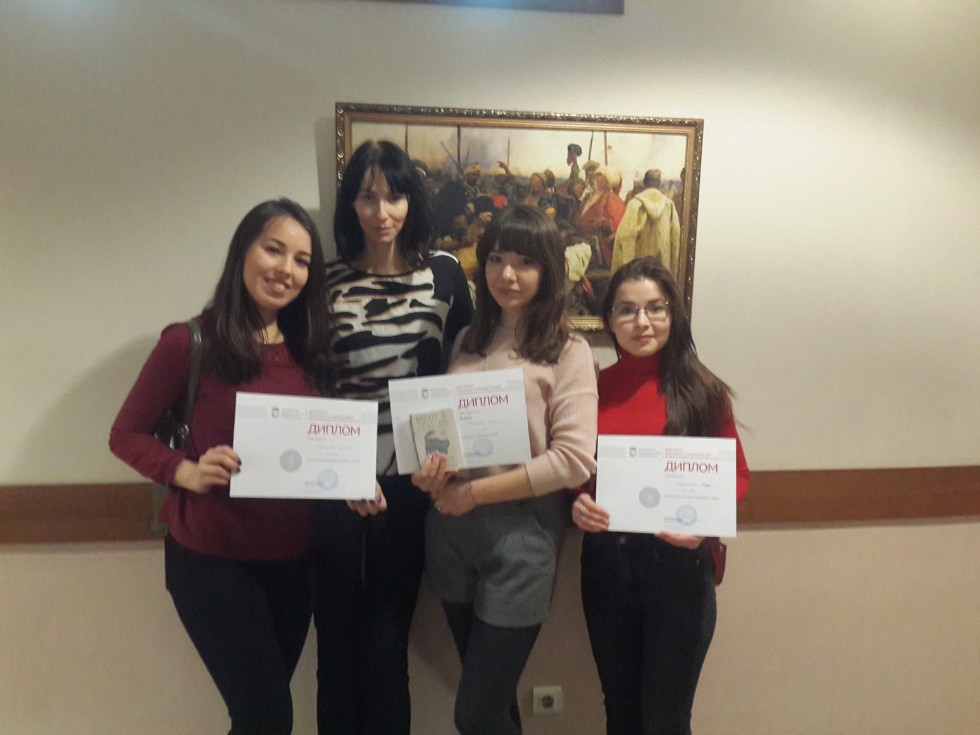 ����������