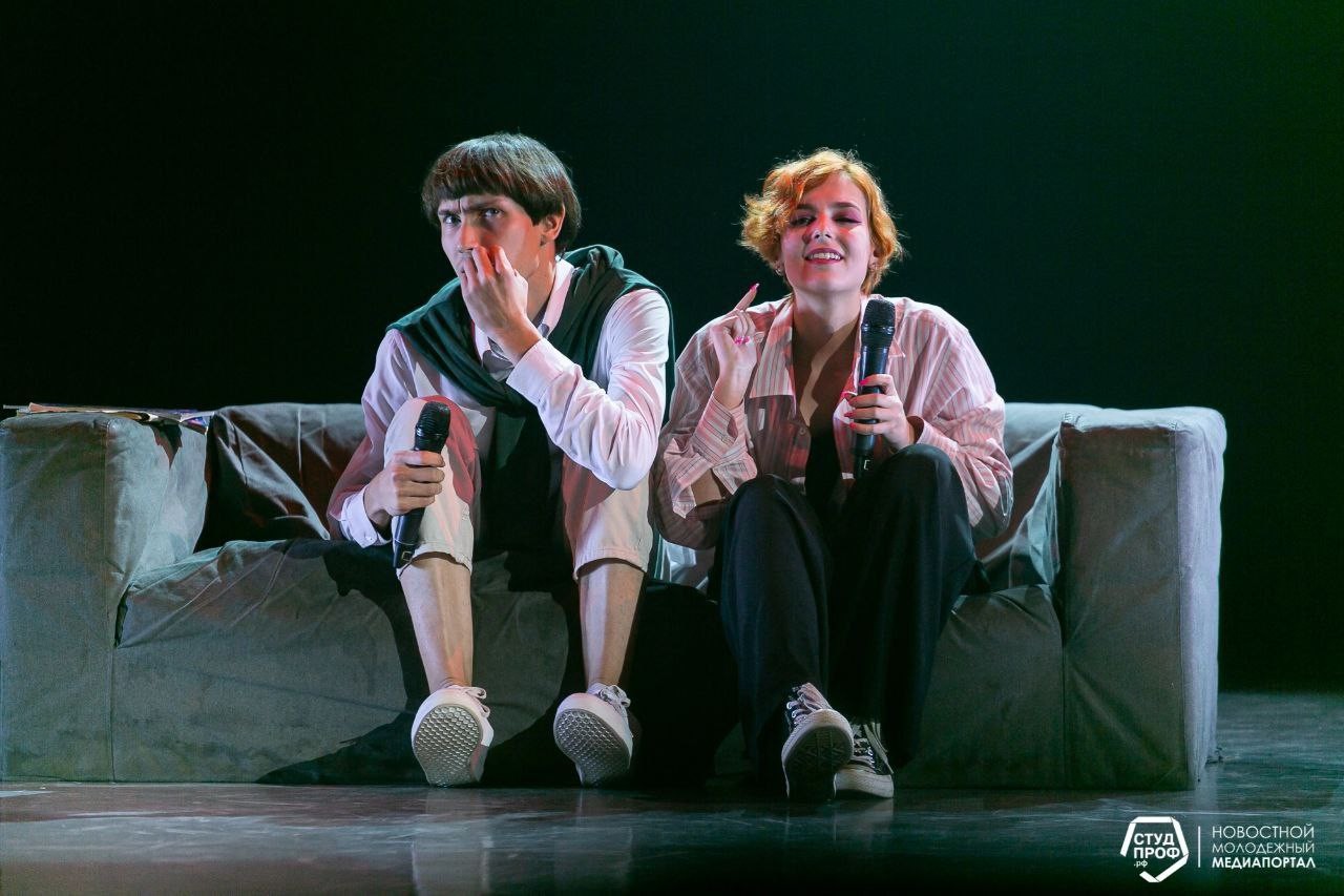 Творческий коллектив 'Между строк' Творческий коллектив 'Между строк'