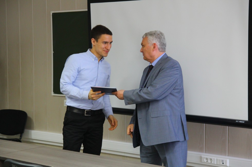 ����� ��������� ������������ 