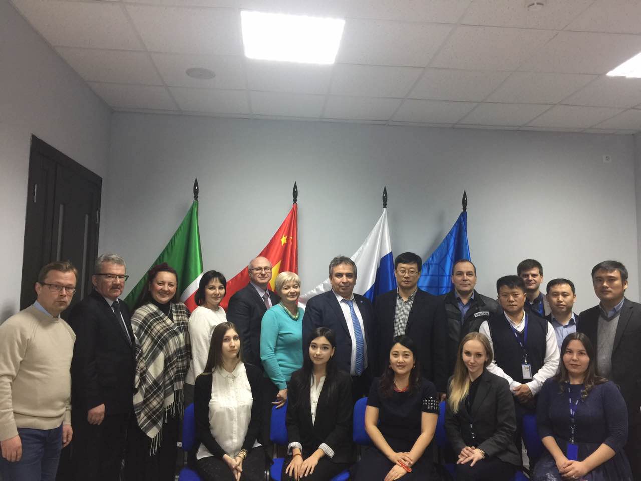 Делегация ИМОИиВ КФУ посетила компанию Haier Делегация ИМОИиВ КФУ посетила компанию Haier