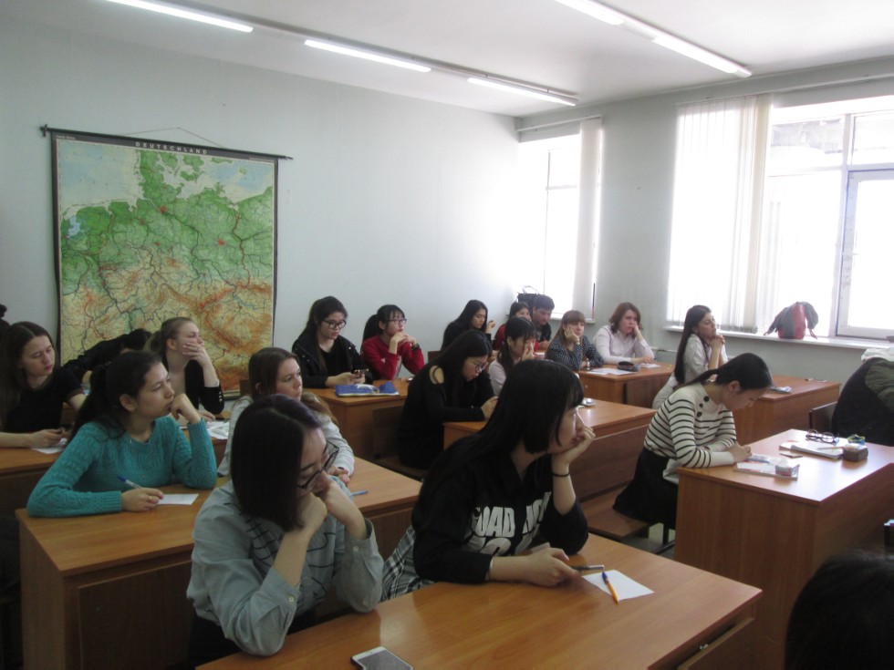 Трудно ли изучать русский и китайский языки? Трудно ли изучать русский и китайский языки?