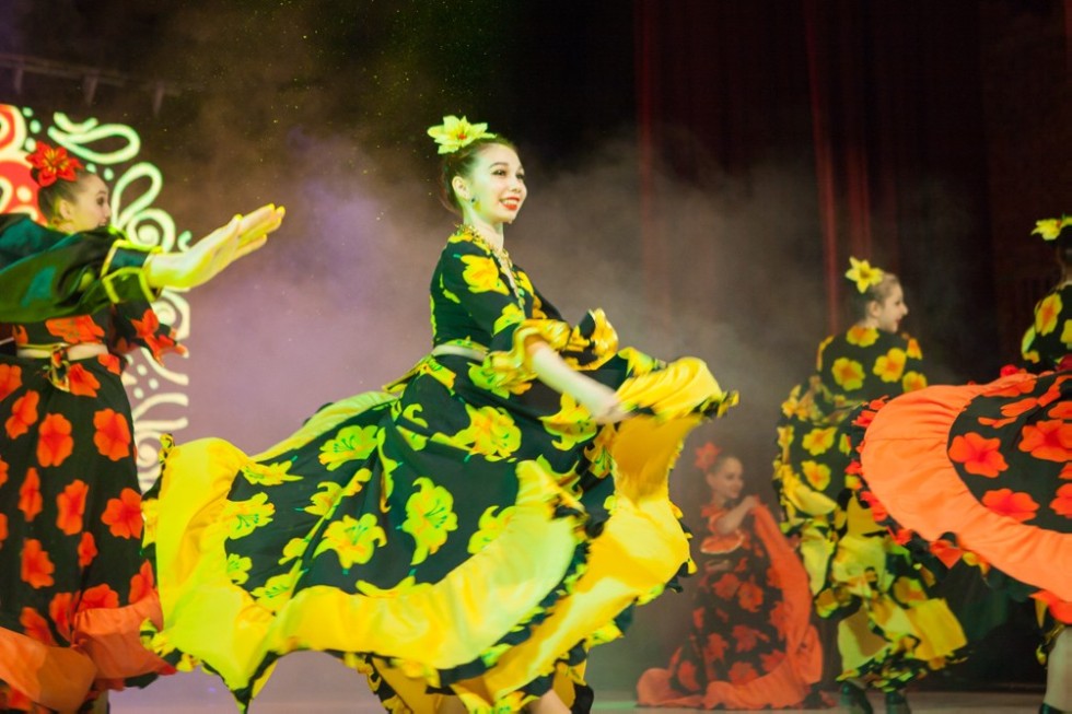 Невероятная 'MAMMA MIA!' отгремела на гала-концерте 'Студенческой весны 2021' Невероятная 'MAMMA MIA!' отгремела на гала-концерте 'Студенческой весны 2021'