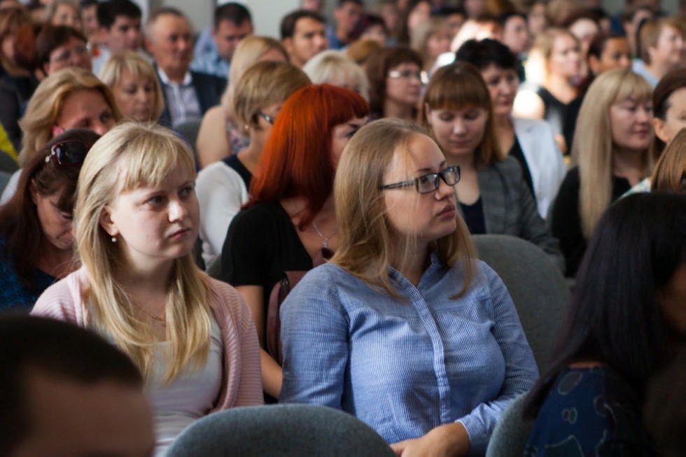 В Елабужском институте КФУ прошло совещание трудового коллектива В Елабужском институте КФУ прошло совещание трудового коллектива
