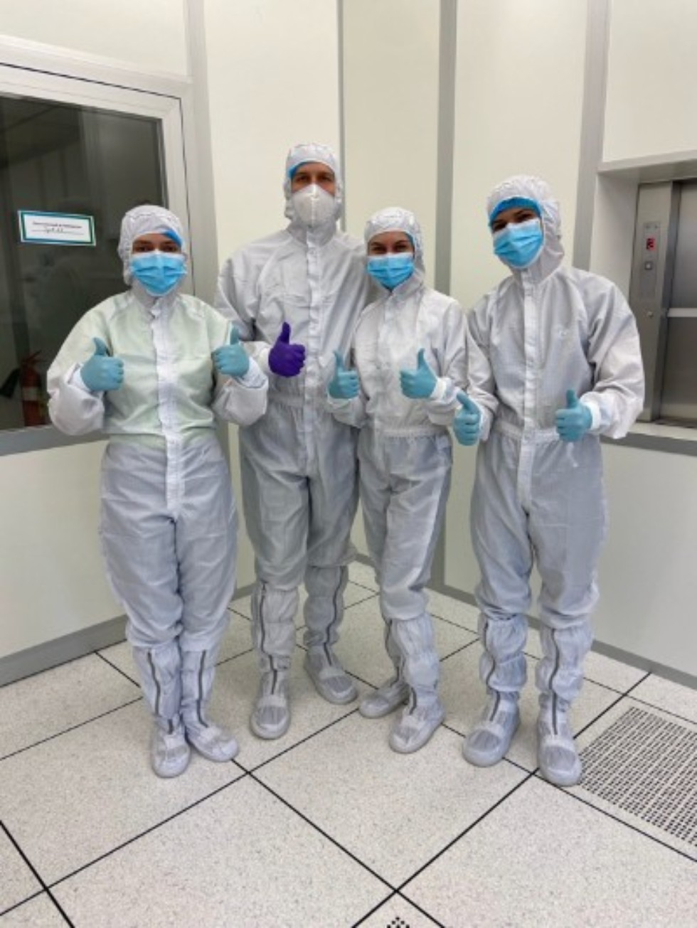 � �����-���������� ������ ��������������� ����� 'Phygital Universe'!