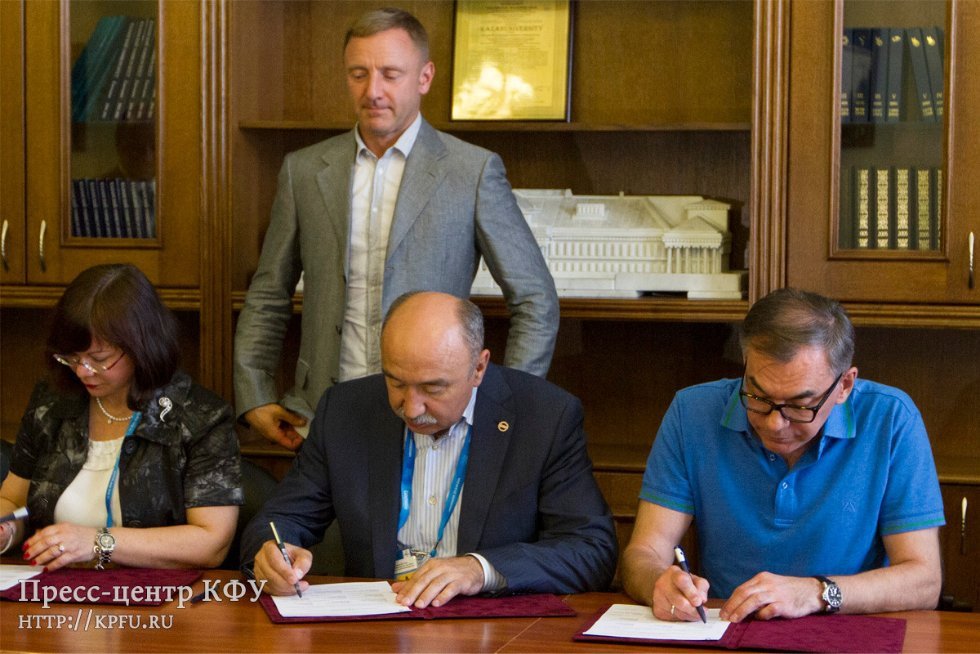 Establishing network of federal universities