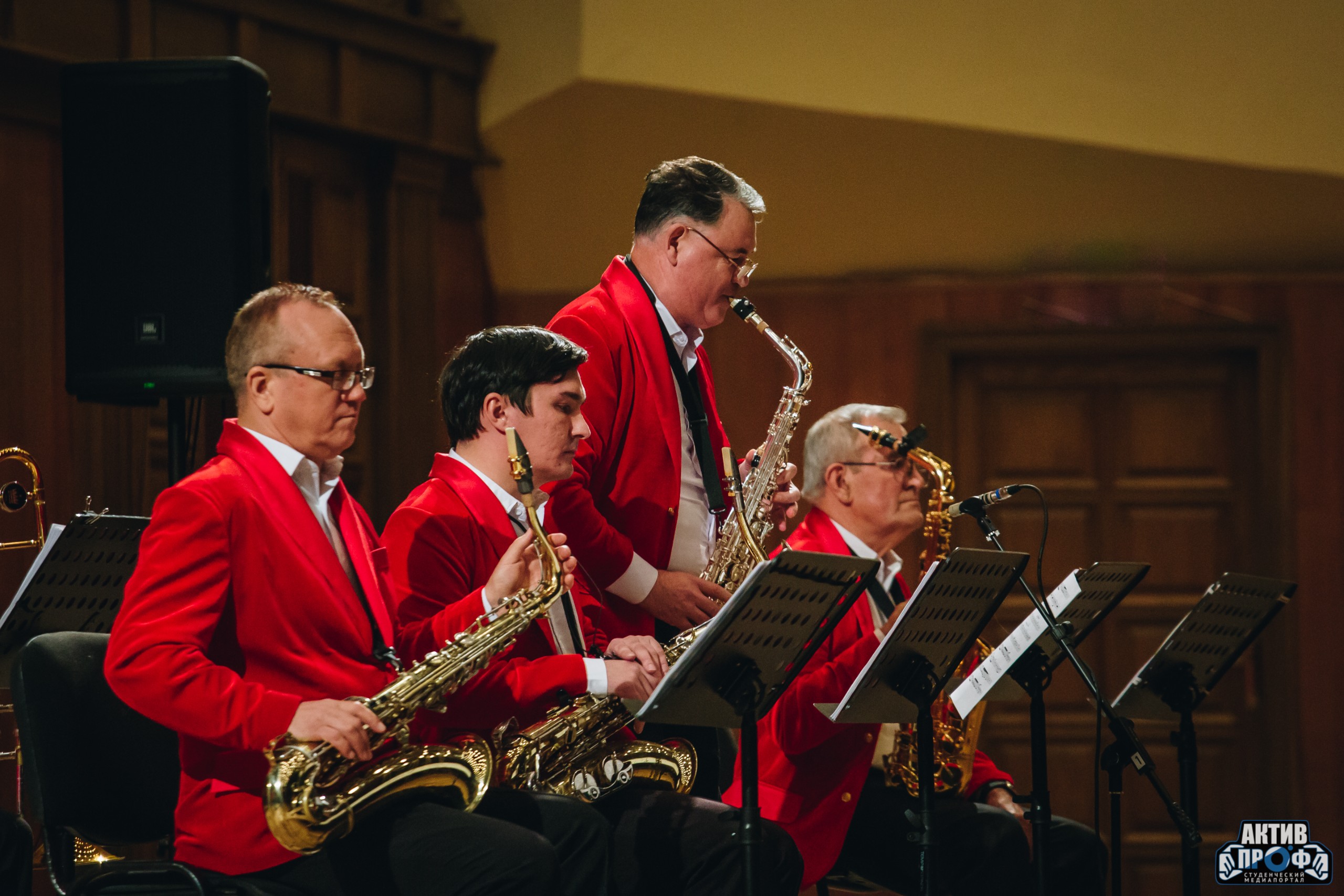 ��� 220 ���! � ��� �������!