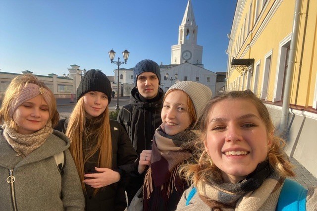 ������ �� �� ������� alma mater?