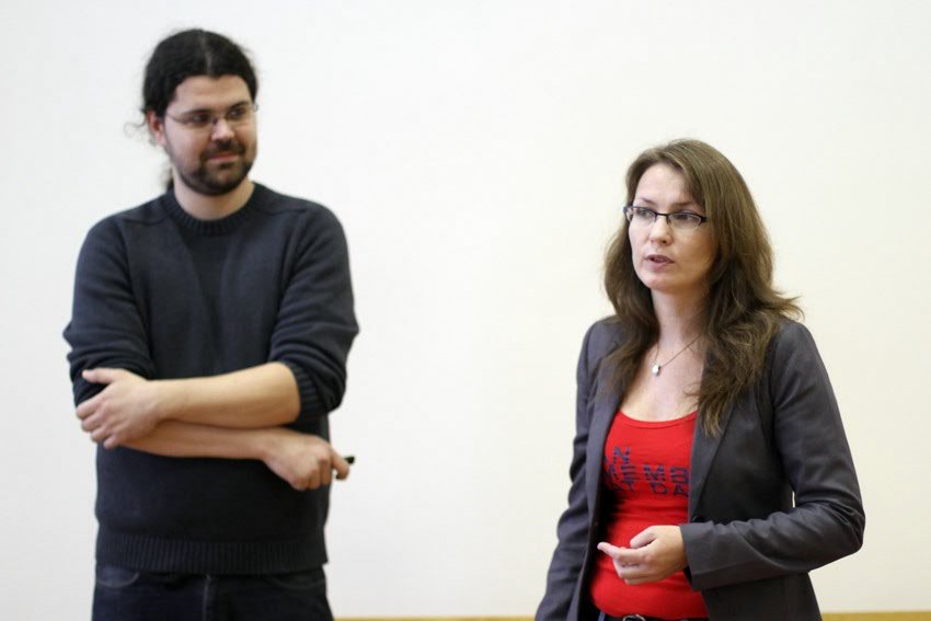 ���-��������