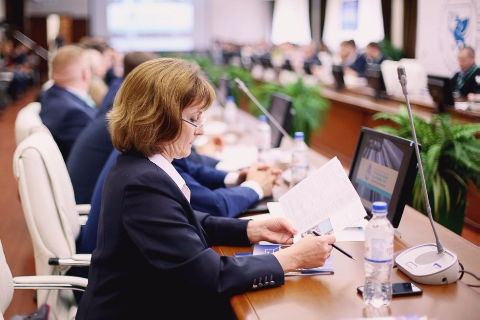 КФУ объединил ведущих специалистов и ученых в области горизонтального бурения КФУ объединил ведущих специалистов и ученых в области горизонтального бурения