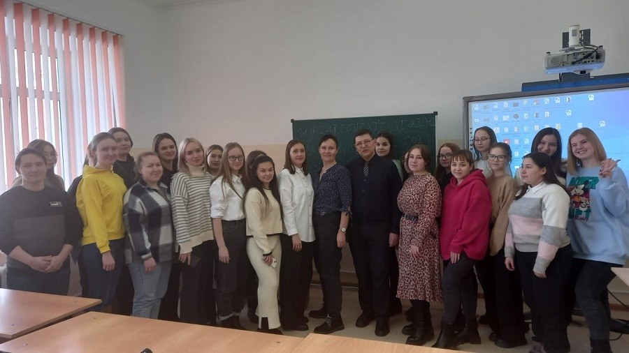 Состоялась встреча с успешным выпускником отделения психологии и педагогики Состоялась встреча с успешным выпускником отделения психологии и педагогики