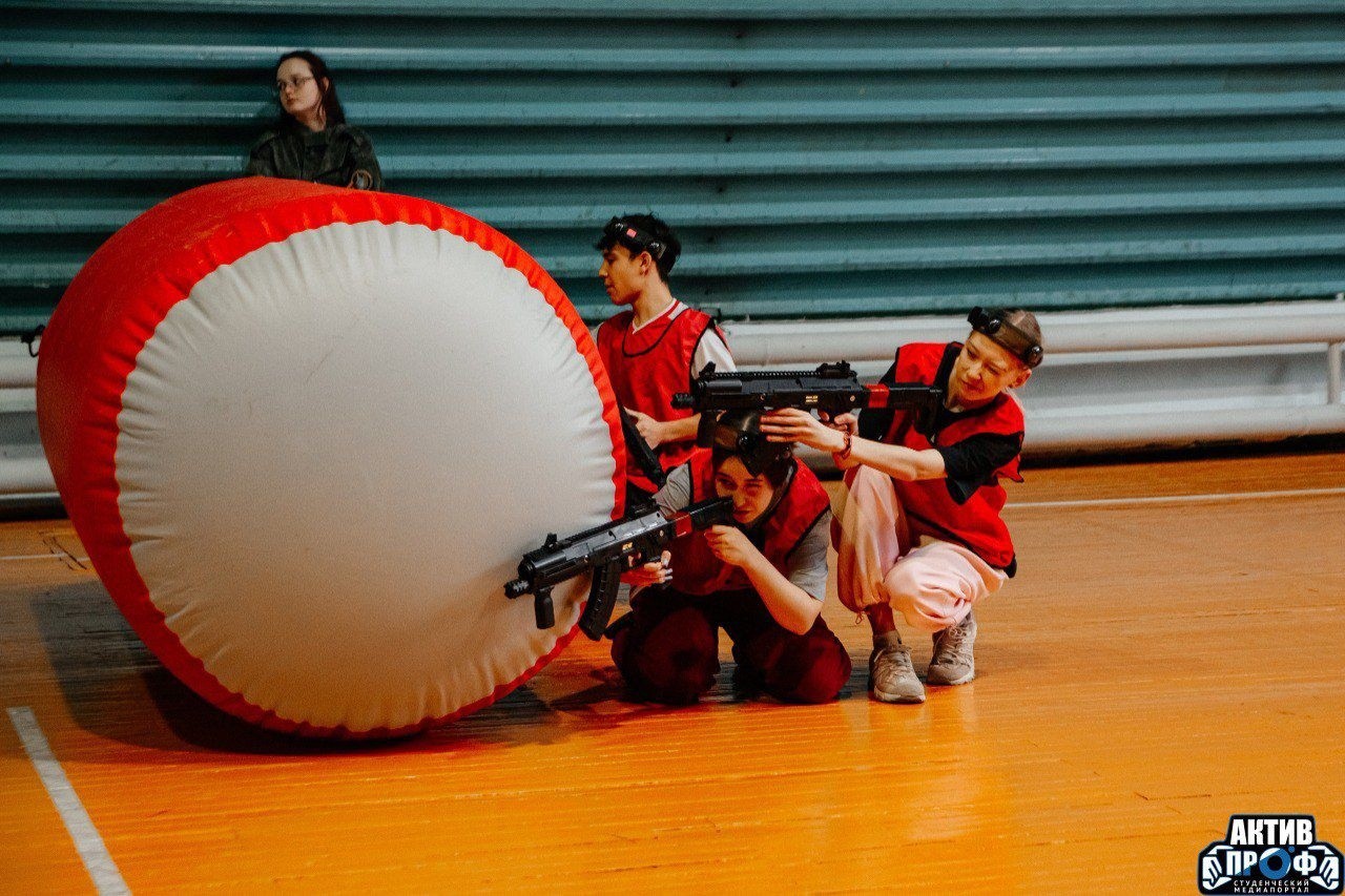Жаркие бои в лазертаге Жаркие бои в лазертаге