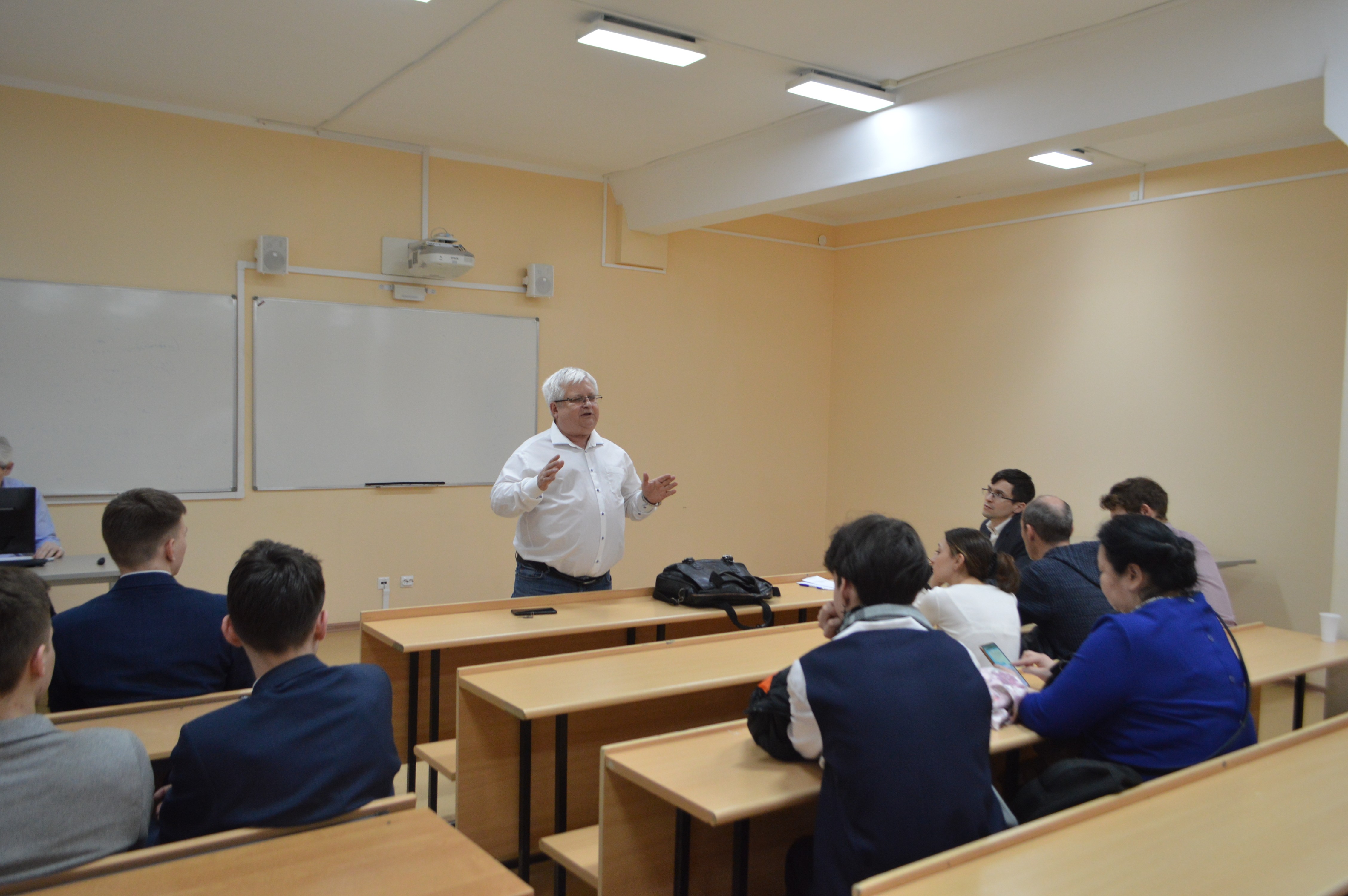 '���������-�����������' ������ ������������� (� ������������� ��������) ����������� ��. �.�. ������������