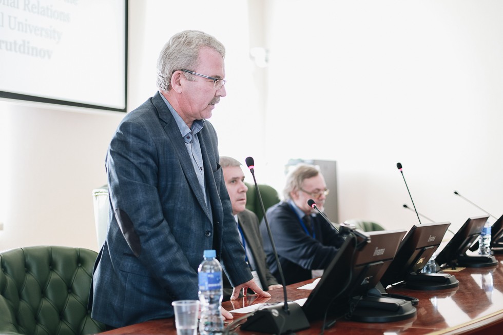 'Из затакта' начал работу в Казанском университете симпозиум антиковедов 'Из затакта' начал работу в Казанском университете симпозиум антиковедов