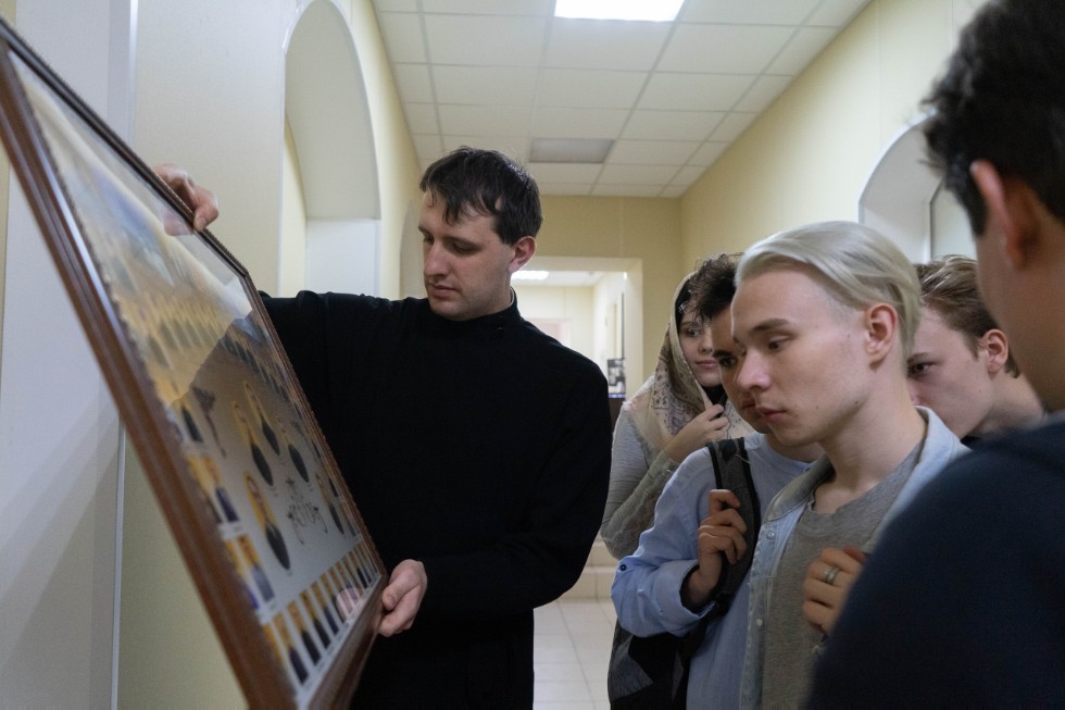 Студенты-теологи на экскурсии в КазПДС Студенты-теологи на экскурсии в КазПДС