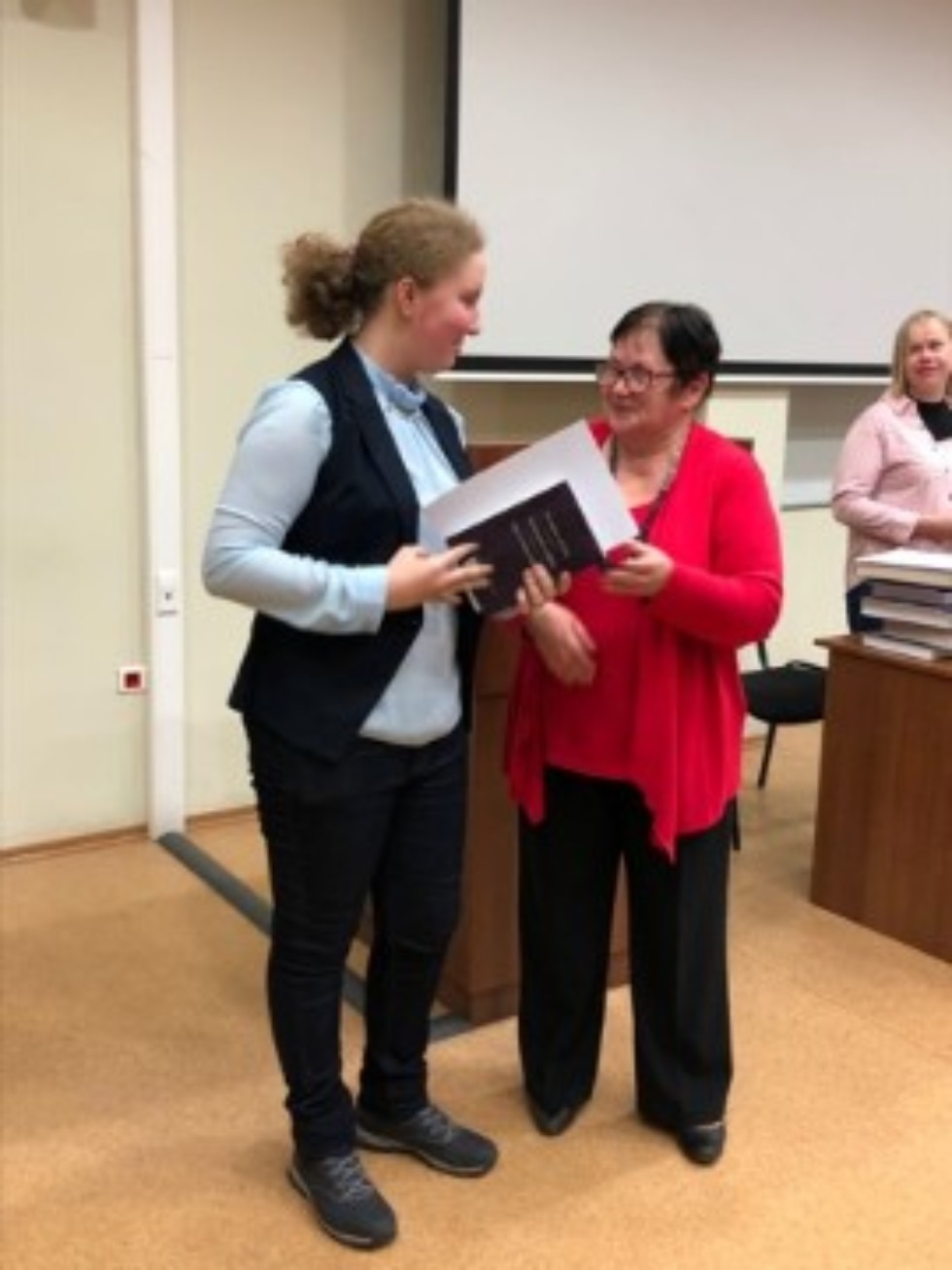 Ведущие актеры Казанского ТЮЗа на закрытии XVII Всероссийской научно-практической конференции 'Литературоведение и эстетика в XXI веке ('Татьянин день')' Ведущие актеры Казанского ТЮЗа на закрытии XVII Всероссийской научно-практической конференции 'Литературоведение и эстетика в XXI веке ('Татьянин день')'