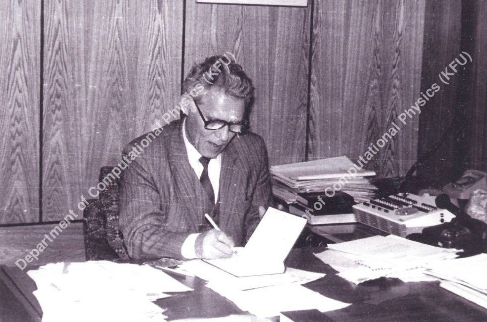 Academician Valiev K.A.