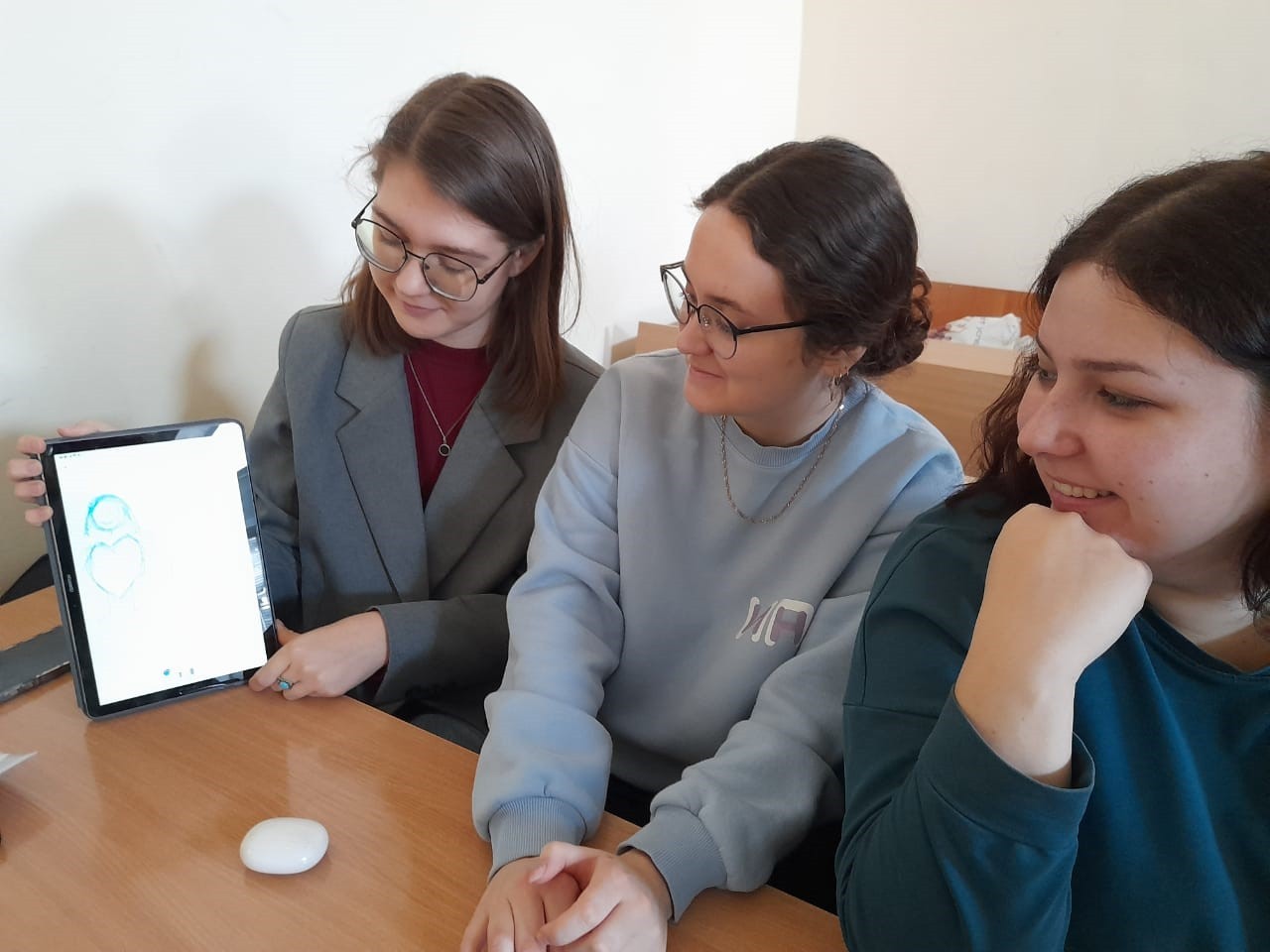 Студенты кафедры начального образования показывают мастер-классы по литературному чтению Студенты кафедры начального образования показывают мастер-классы по литературному чтению