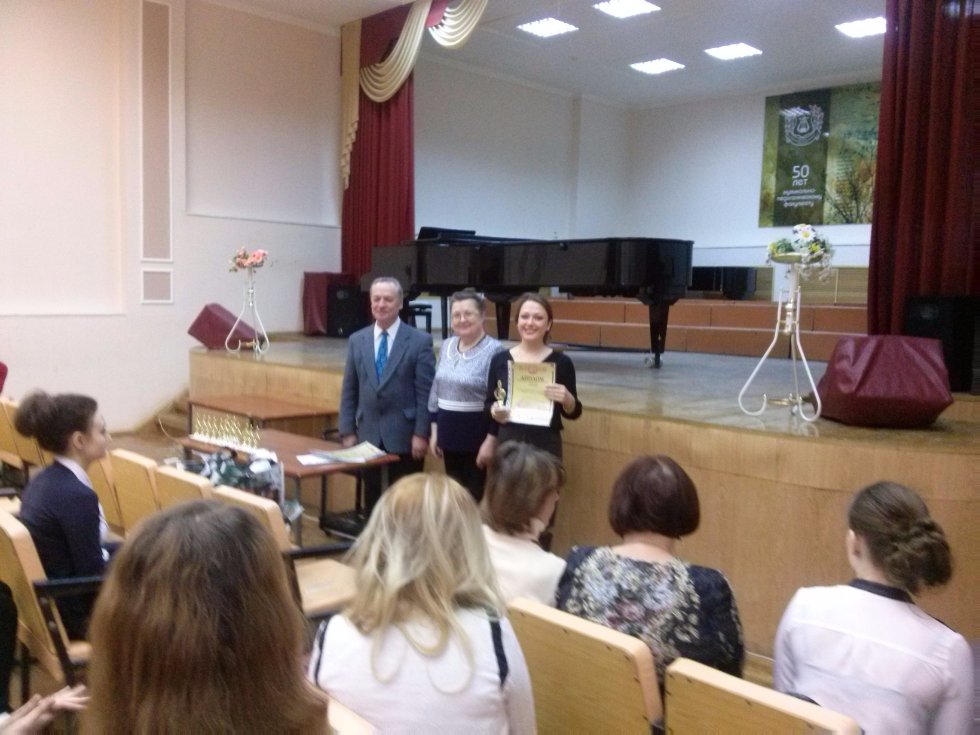 ������ ��������� � ��������� ����� � �������� ����������������� ����������