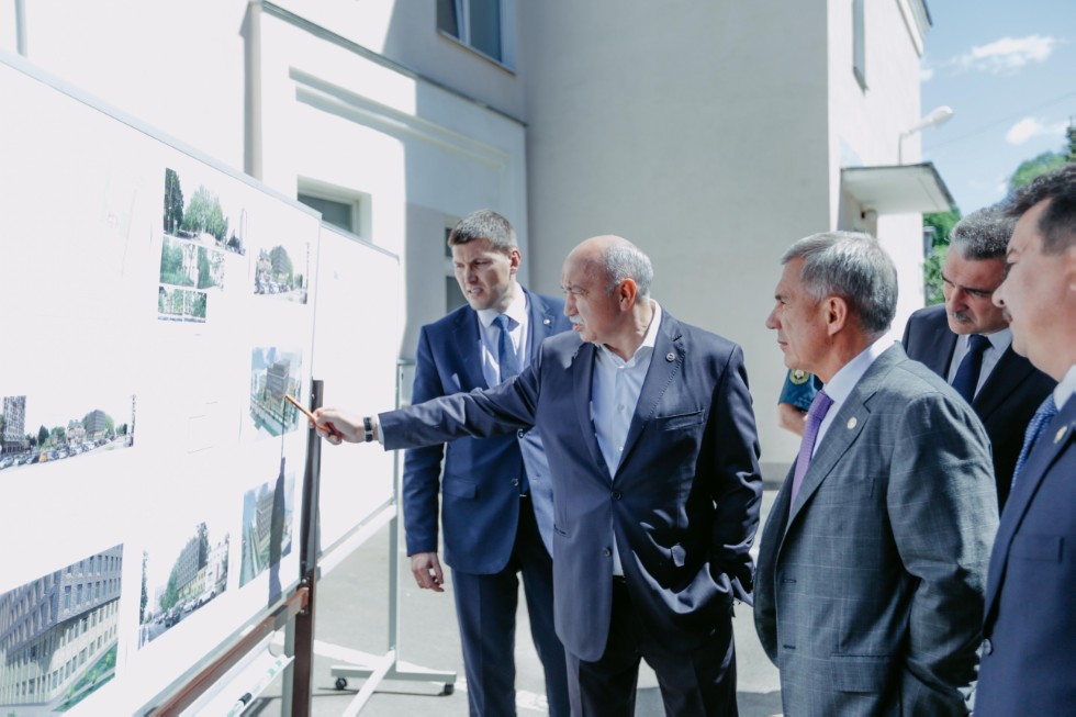 President of Tatarstan Rustam Minnikhanov inspected on-campus renovation and construction works