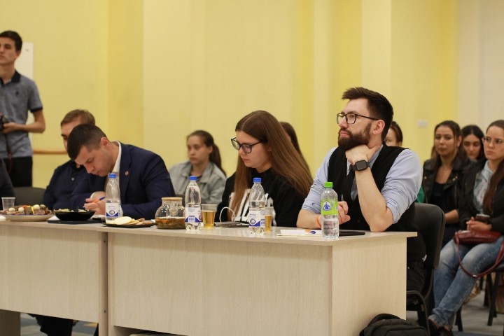 Подведены итоги Фестиваля народов мира 2023 среди студентов, проживающих в общежитиях Студенческого городка Подведены итоги Фестиваля народов мира 2023 среди студентов, проживающих в общежитиях Студенческого городка