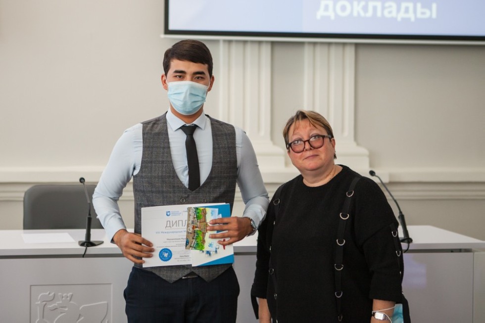 В Елабужском институте КФУ состоялось закрытие Международной научно-практической конференции 'VIII Махмутовские чтения: Интеграция региональной системы профессионального образования в европейское пространство' В Елабужском институте КФУ состоялось закрытие Международной научно-практической конференции 'VIII Махмутовские чтения: Интеграция региональной системы профессионального образования в европейское пространство'