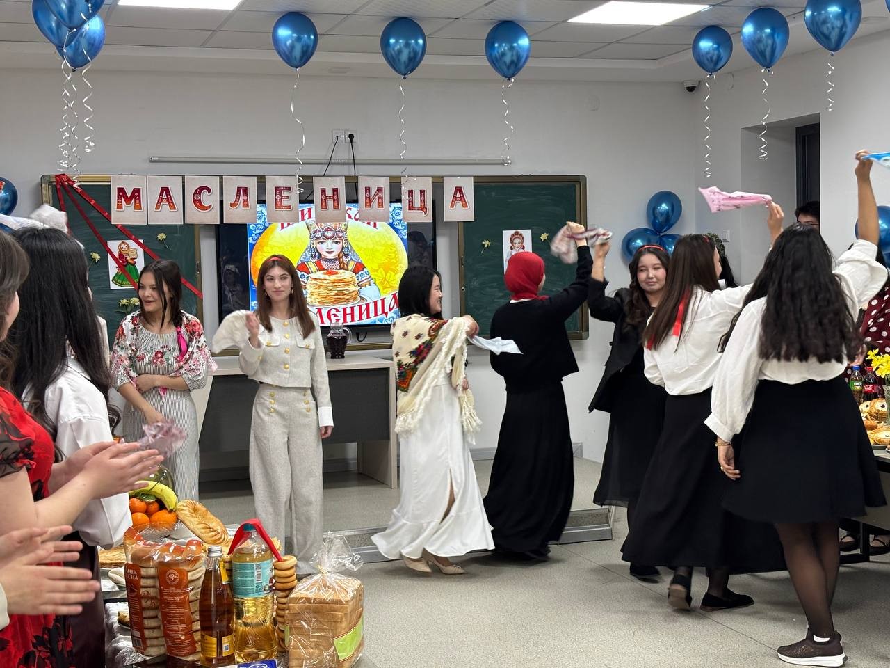 В филиале КФУ отпраздновали Масленицу В филиале КФУ отпраздновали Масленицу