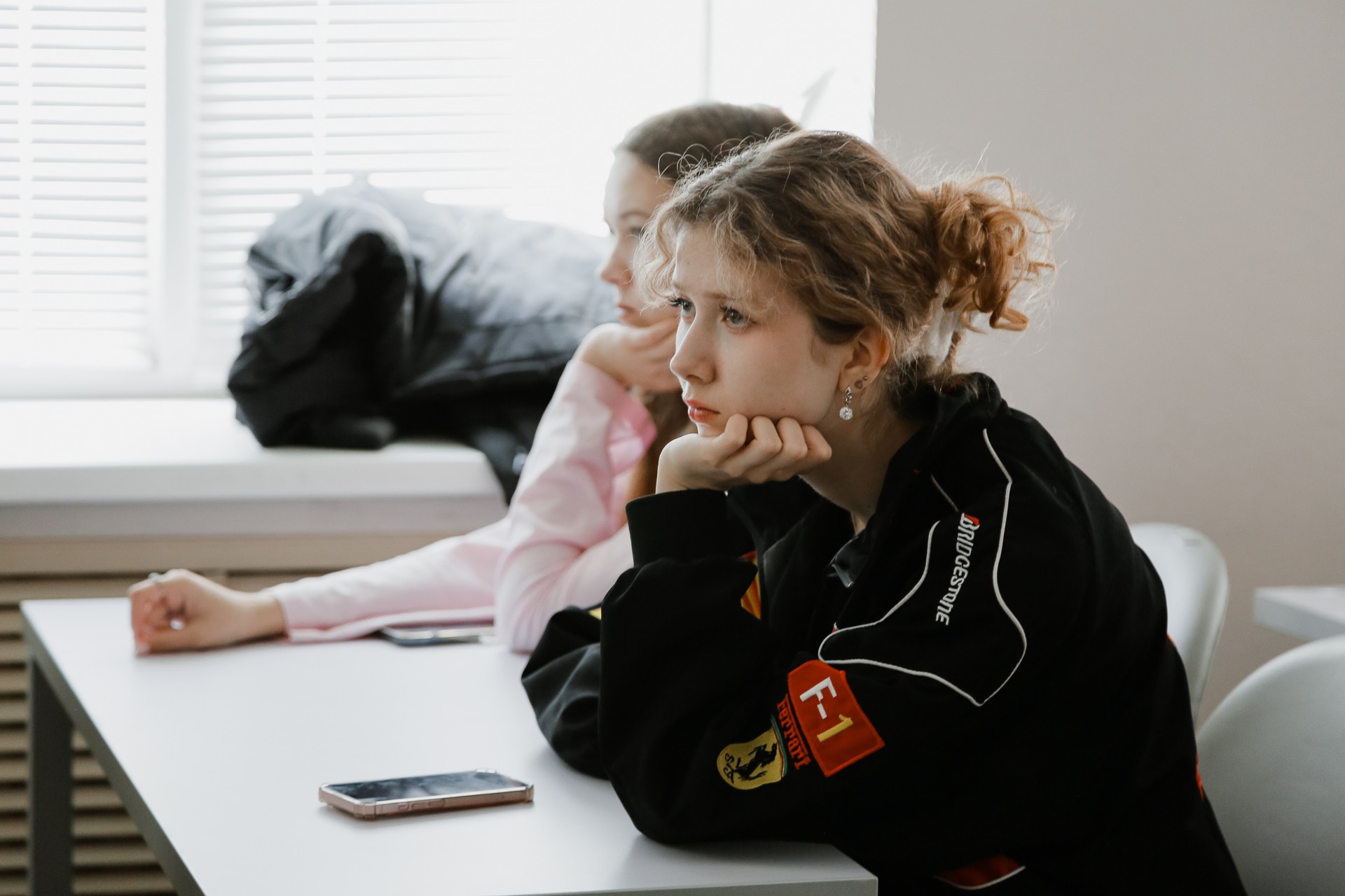 ������-�����