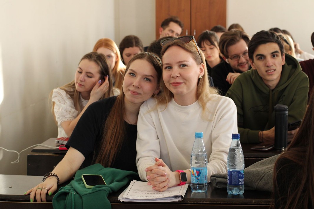 29 марта 2023 года на Юридическом факультете КФУ состоялась открытая лекция на тему: 'Проблемы поддержания государственного обвинения в суде первой инстанции' 29 марта 2023 года на Юридическом факультете КФУ состоялась открытая лекция на тему: 'Проблемы поддержания государственного обвинения в суде первой инстанции'