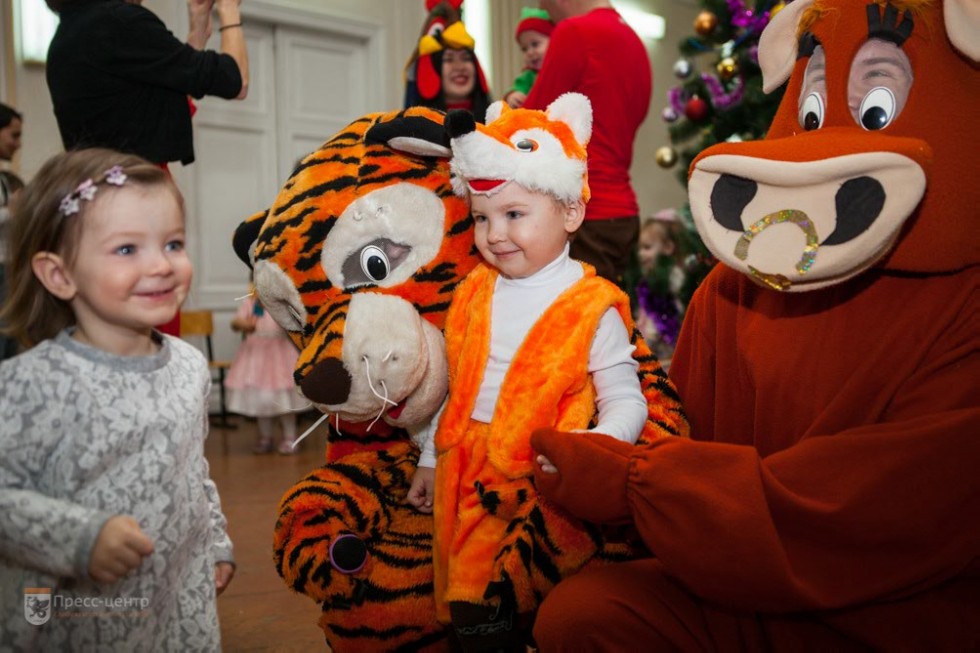 'Елочка, гори!' 'Елочка, гори!'