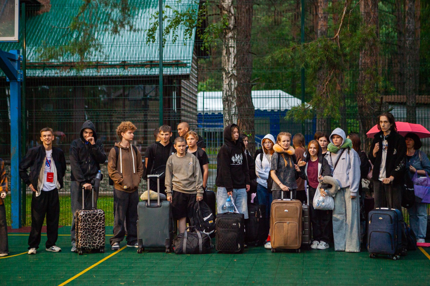 Глава ЕМР встретился со школьниками из ЛНР Глава ЕМР встретился со школьниками из ЛНР