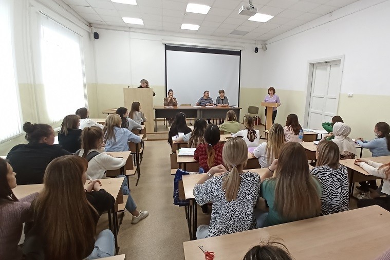 'Воспитательная траектория младшего школьника: новые формы воспитательных практик' 'Воспитательная траектория младшего школьника: новые формы воспитательных практик'