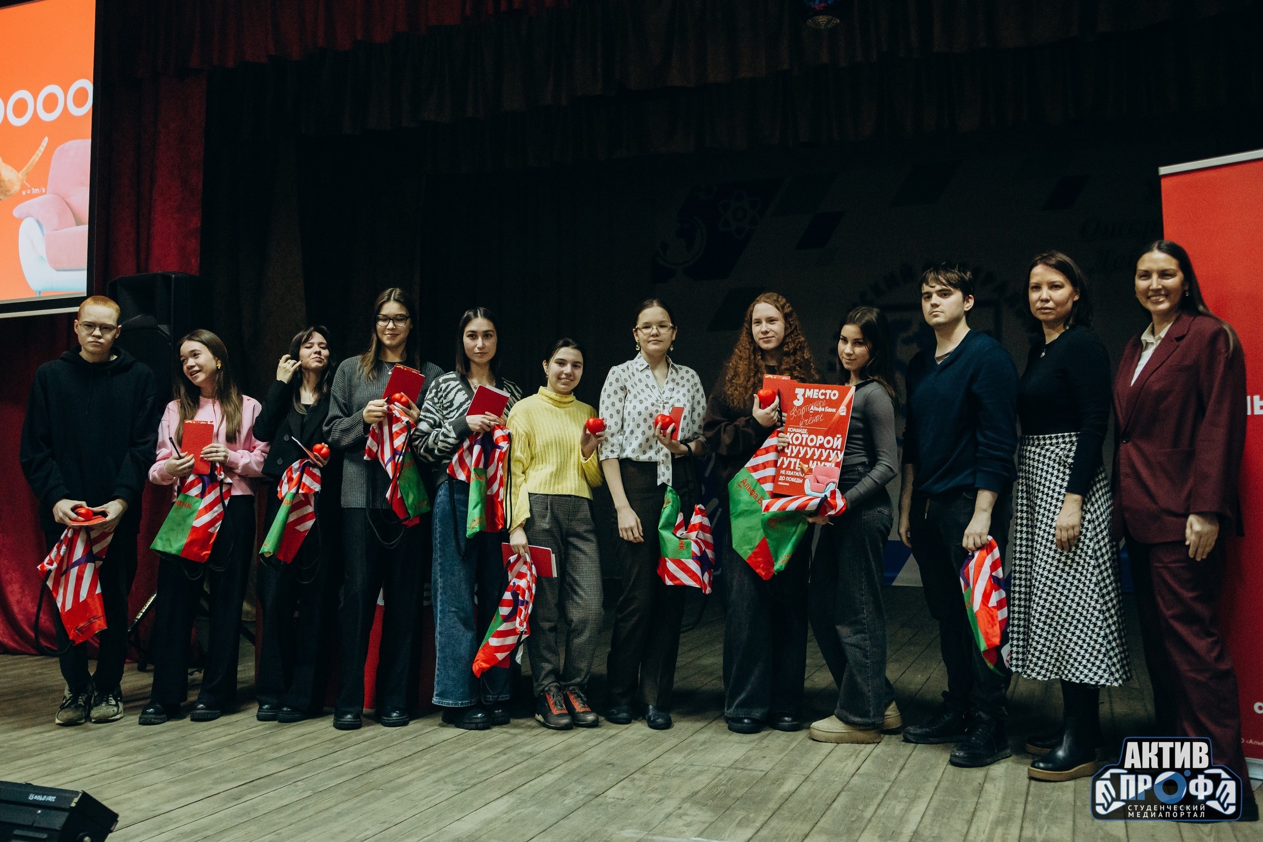 �����-����