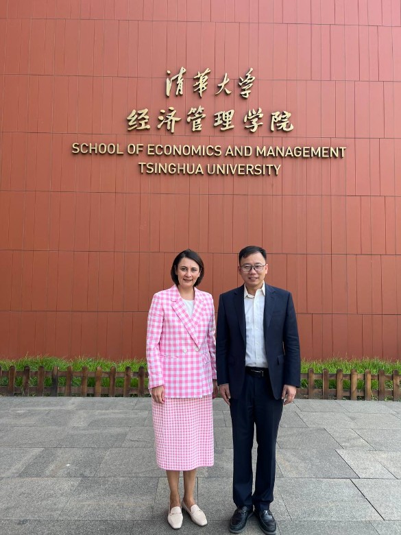 Сотрудничество Высшей школы бизнеса КФУ со Школой экономики и менеджмента Университета Цинхуа (КНР) Сотрудничество Высшей школы бизнеса КФУ со Школой экономики и менеджмента Университета Цинхуа (КНР)