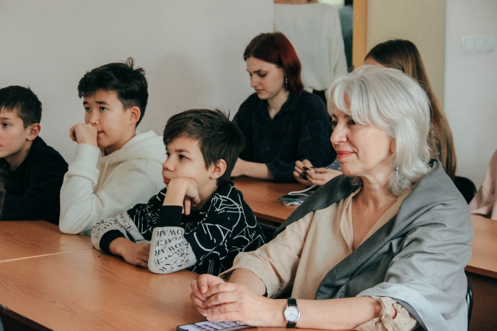 Будущее за нами: состоялась встреча с будущими студентами в рамках кинопоказа Будущее за нами: состоялась встреча с будущими студентами в рамках кинопоказа