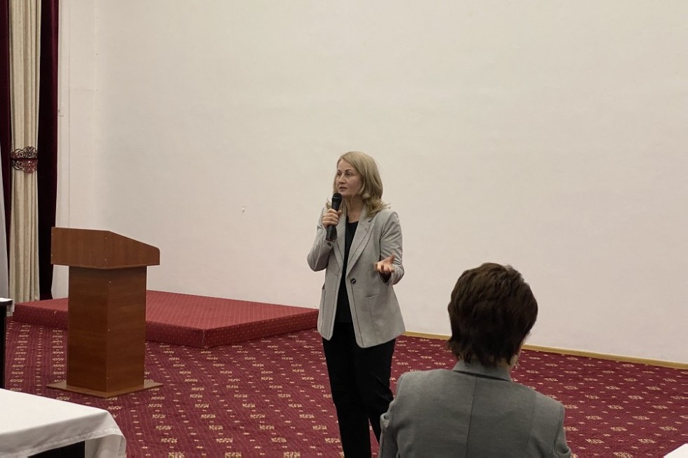 Завершились курсы повышения квалификации 'Теория и практика эффективного менеджмента образовательной организации' для директоров школ г. Бишкека, Республика Кыргызстан Завершились курсы повышения квалификации 'Теория и практика эффективного менеджмента образовательной организации' для директоров школ г. Бишкека, Республика Кыргызстан