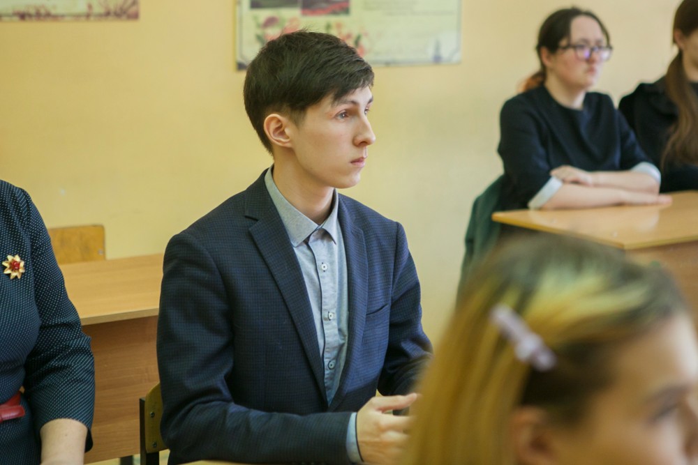 200 ��� ������������ ����������� � ����� � ��������� ������������