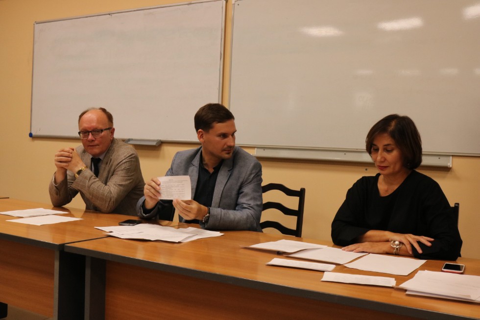 ��������� ������ ������� ������ � ����������� ���� ����