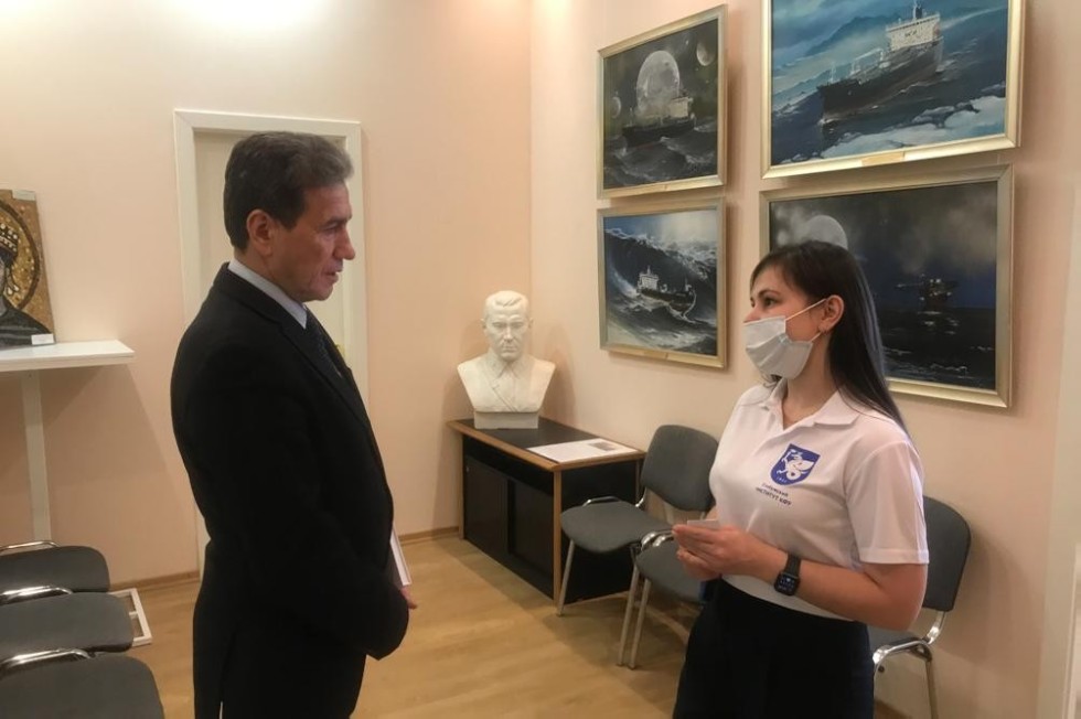 ��������� ����������� ��������� ��� ����������� � ������������ ����������� ������������� �� � �����-����������