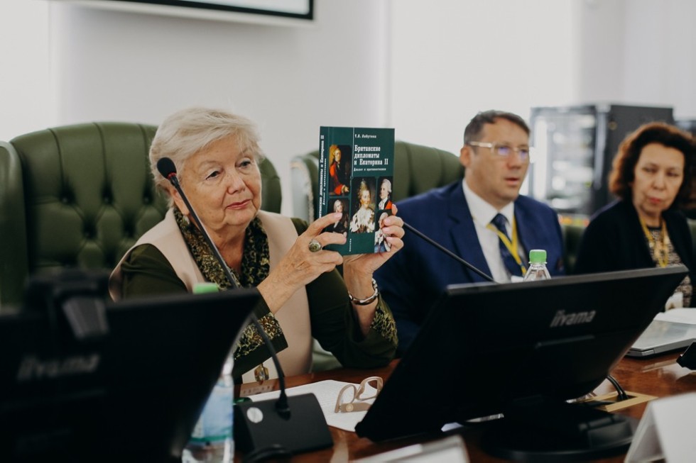 Состоялось торжественное открытие симпозиума Состоялось торжественное открытие симпозиума