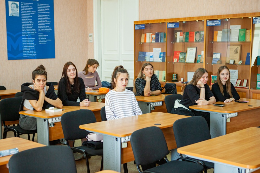 IX Махмутовские чтения прошли 26-27 сентября в стенах Елабужского института КФУ IX Махмутовские чтения прошли 26-27 сентября в стенах Елабужского института КФУ